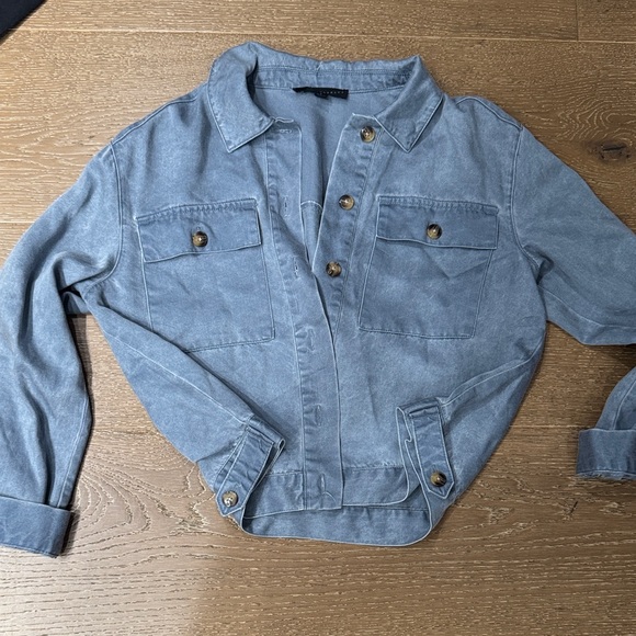 Jane and Delancey Jackets & Blazers - Jane + Delancey Light Wash Denim Utility Shacket Jacket Size Small